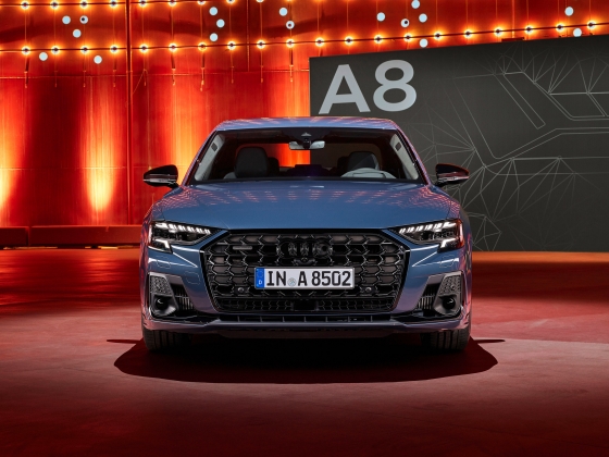 Audi A8 S line [2022] 001