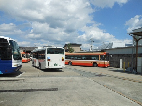 oth-bus-288.jpg