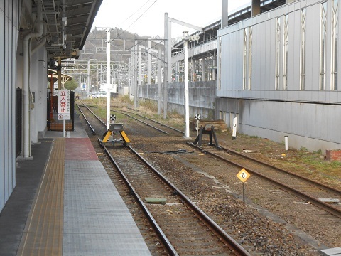 oth-train-574.jpg