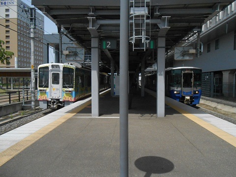 oth-train-585.jpg