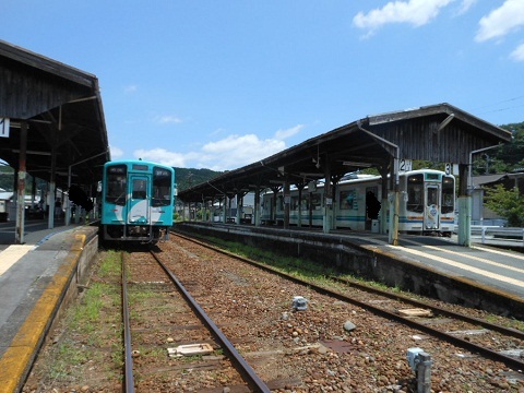 oth-train-639.jpg