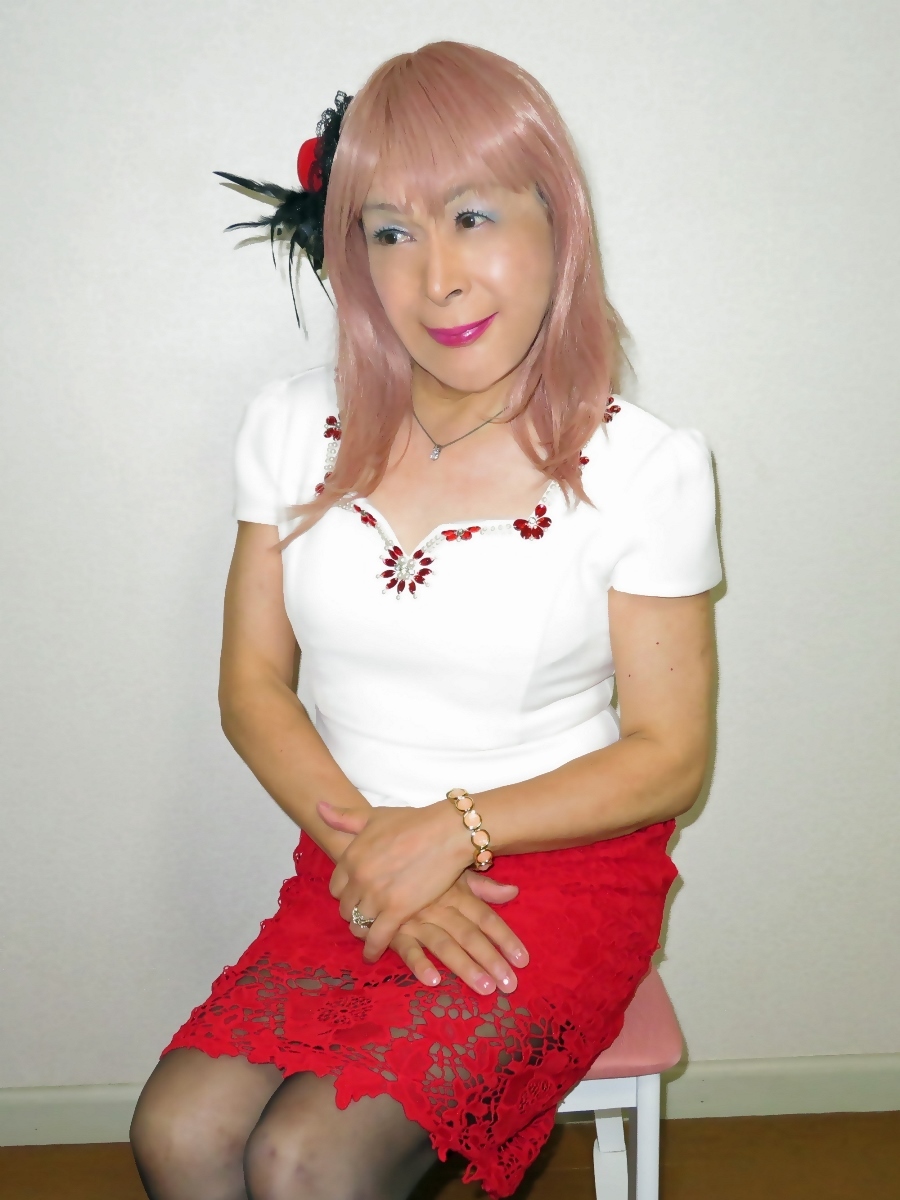 ビジュ飾りスカート部赤レースワンピ(5)