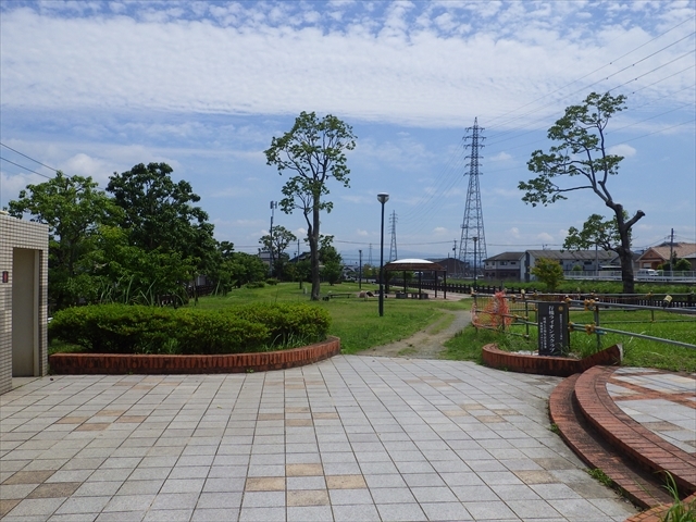 井尻川公園