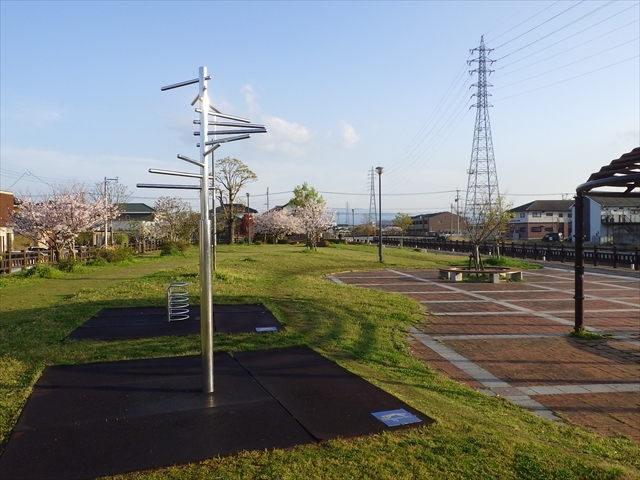 井尻川公園