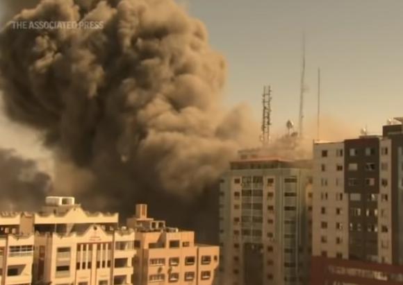 イスラエル ガザ 空爆 アルジャジーラ AP通信