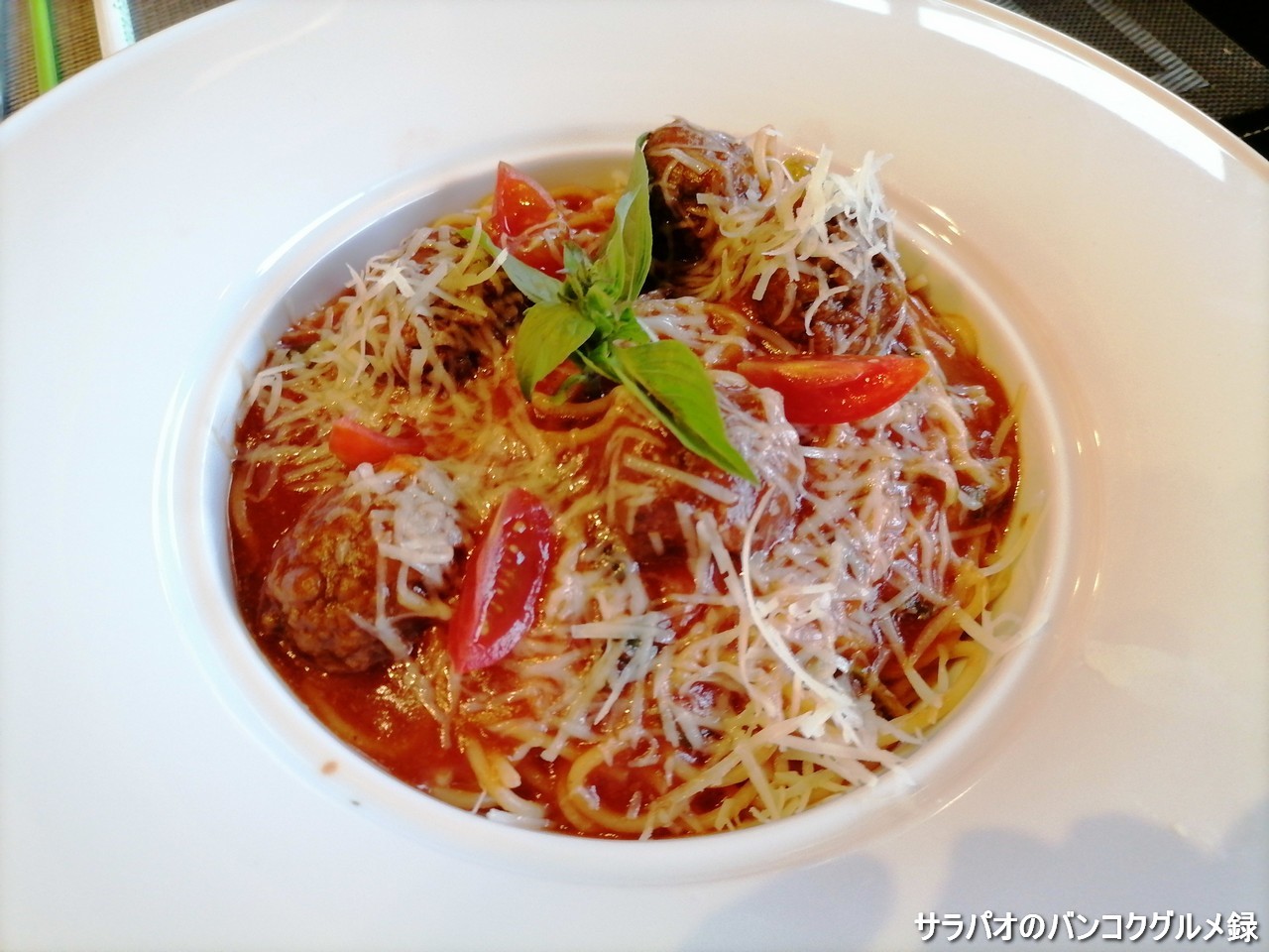 KOZ'Eはイタリアンを中心とした欧米料理が食べれるレストラン　in　カオヤイ