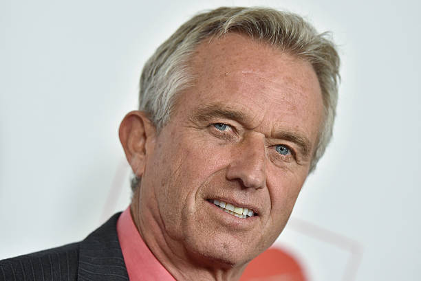 robert-f-kennedy-jr-arrives-at-the-10th-annual-go-campaign-gala-at-picture-id622854334.jpg