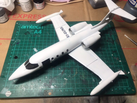 Learjet-assy11